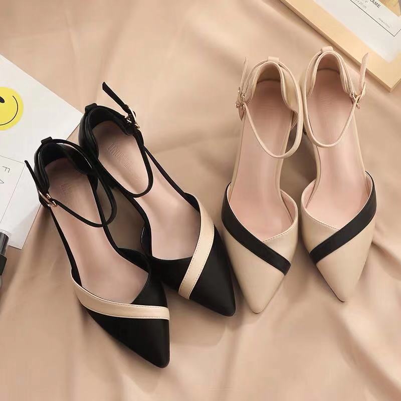 Leather Classic Strap - Scarpe Classiche da Donna con Tacco